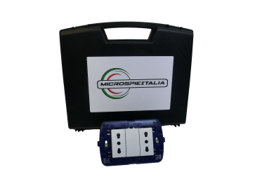 Presa-Della-Corrente-Con-Microcamera